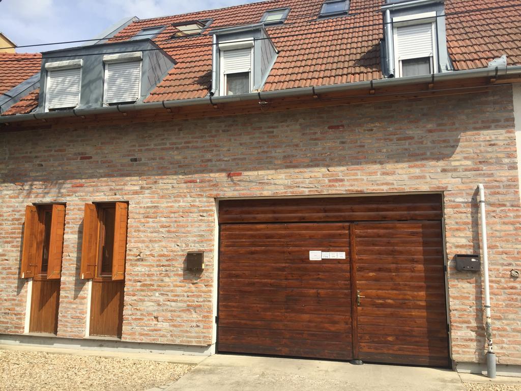 Abban Durmolj Apartman Gyula Luaran gambar